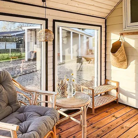 3 Bedroom Awesome Home In Brenderup Fyn * Skovs-Hojrup