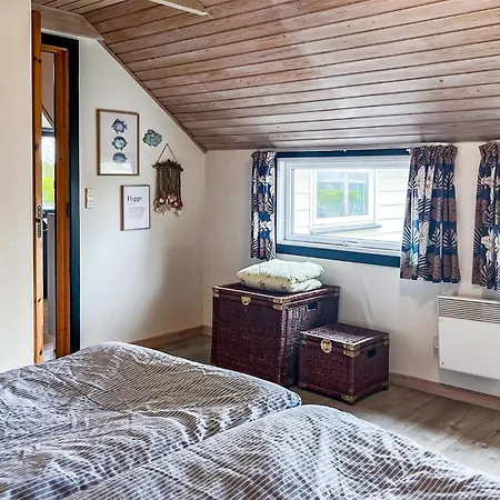 3 Bedroom Awesome Home In Brenderup Fyn 펜션 *